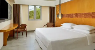 Deluxe Courtyard View